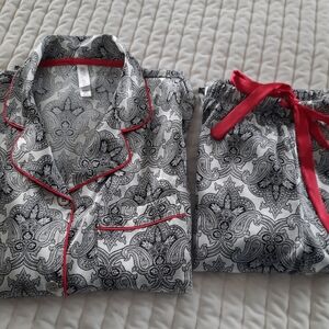 Gilligan & O'Malley Black and White Floral Pajamas with Red Trim